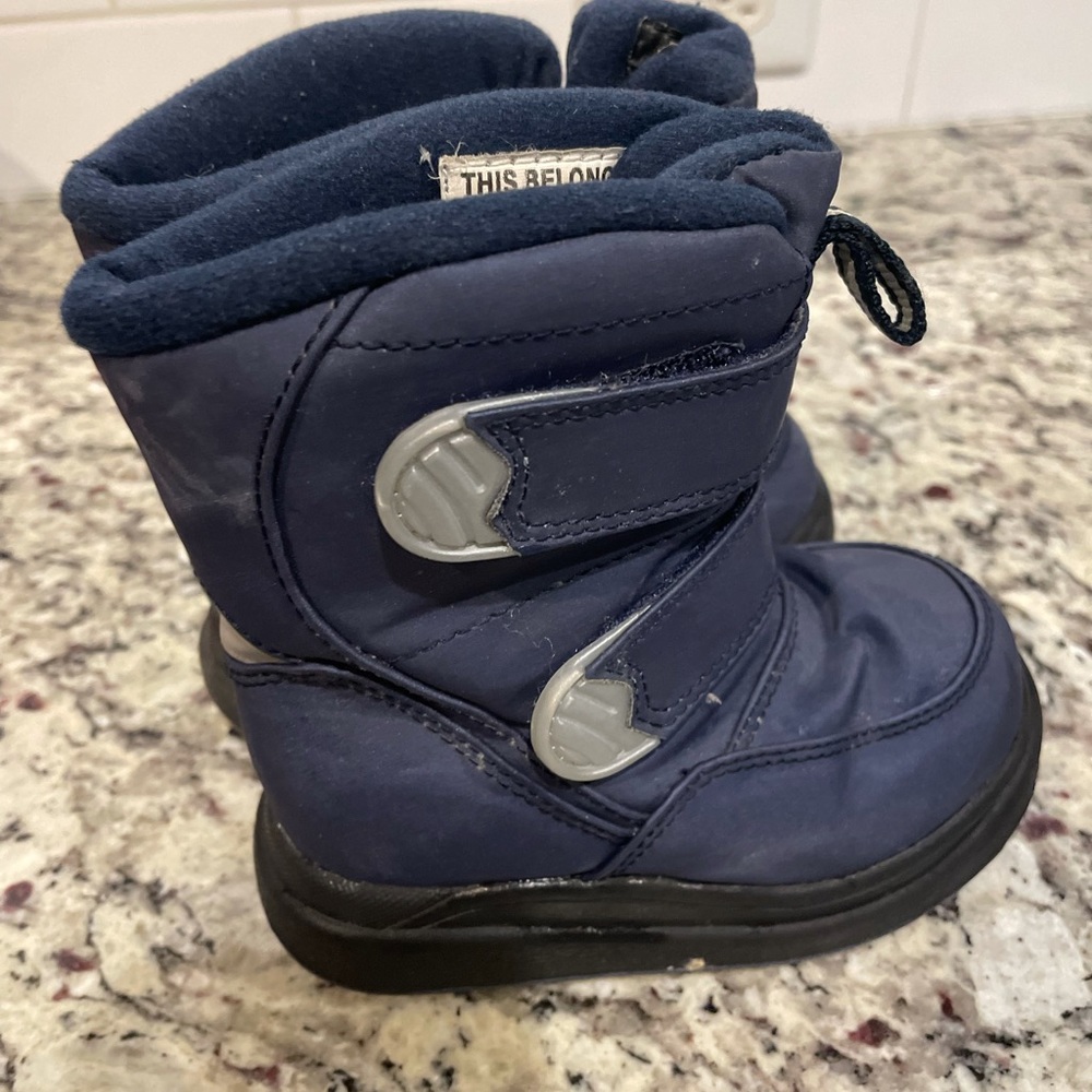 2/$15 Children Snow Boots size 7